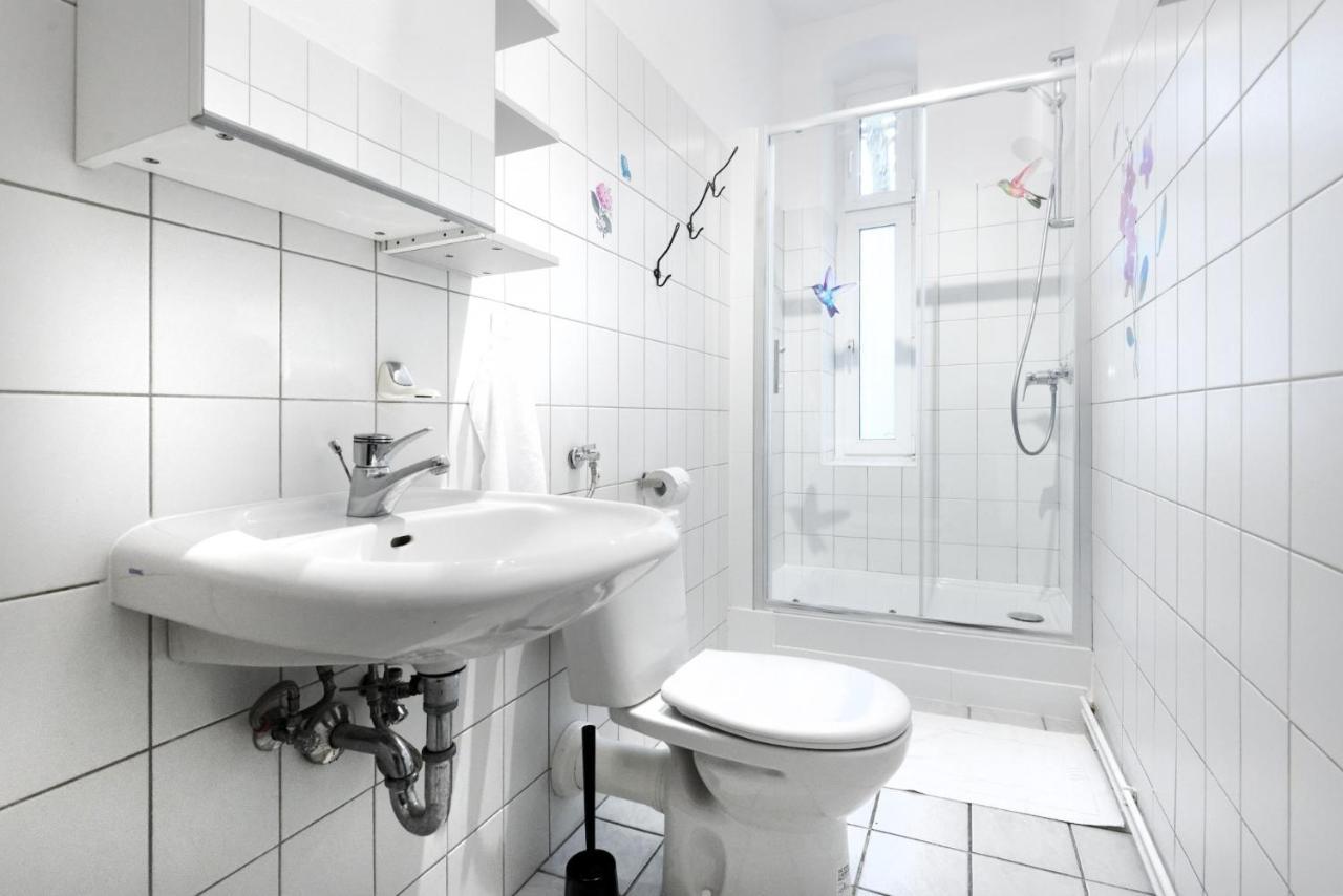 Sweet Central Tiny Apartment For 4 People Berlijn Buitenkant foto